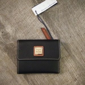 Dooney and Bourke wallet